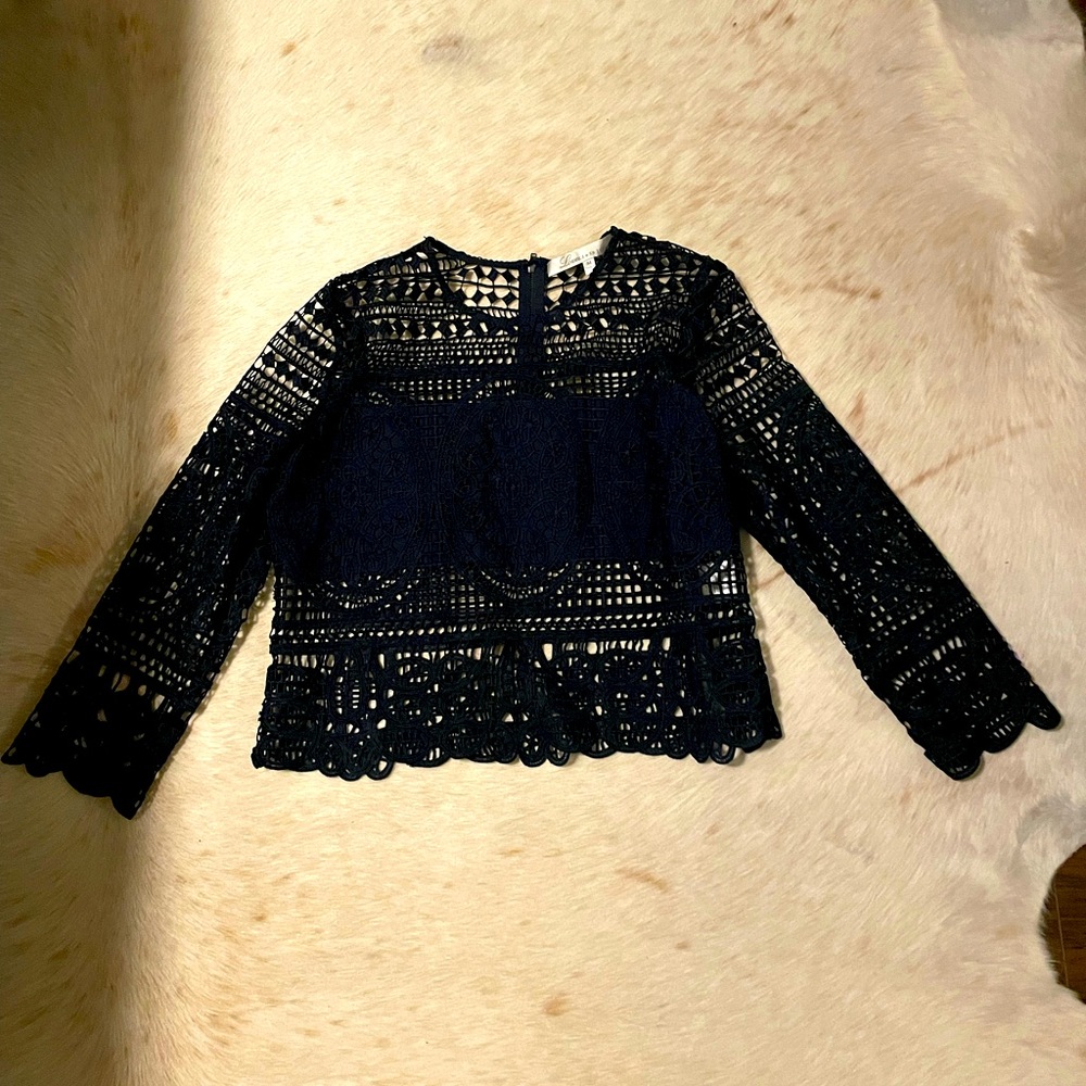 Lovers and Friends lace cut out top size M